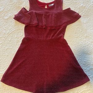 Beautiful Dress - Perfect for the Holidays🥰